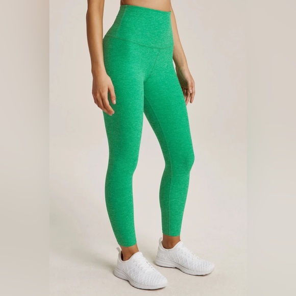 Beyond Yoga space dye leggings in summer tyme green - Picture 2 of 5